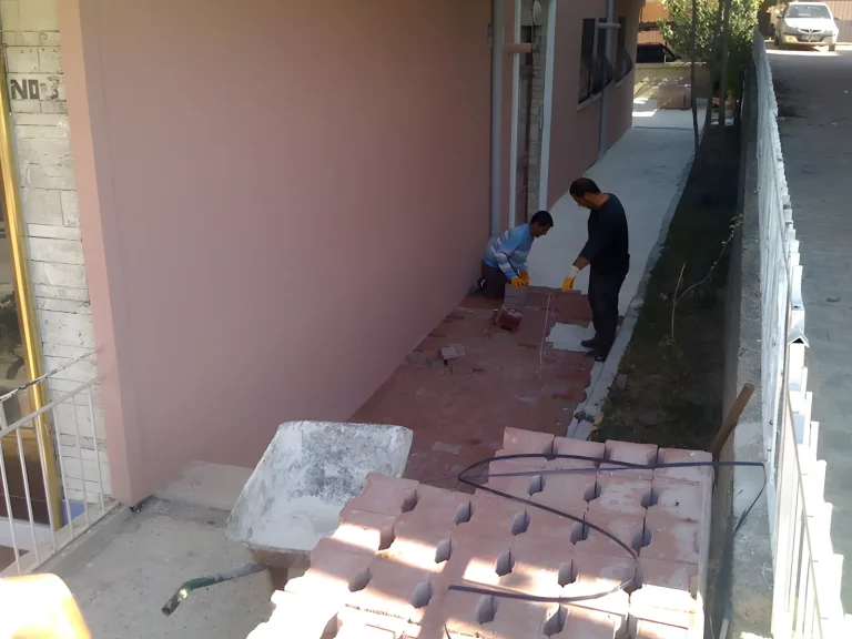 Bina çevresinde karo ve kilit taşı döşeme uygulaması (3)