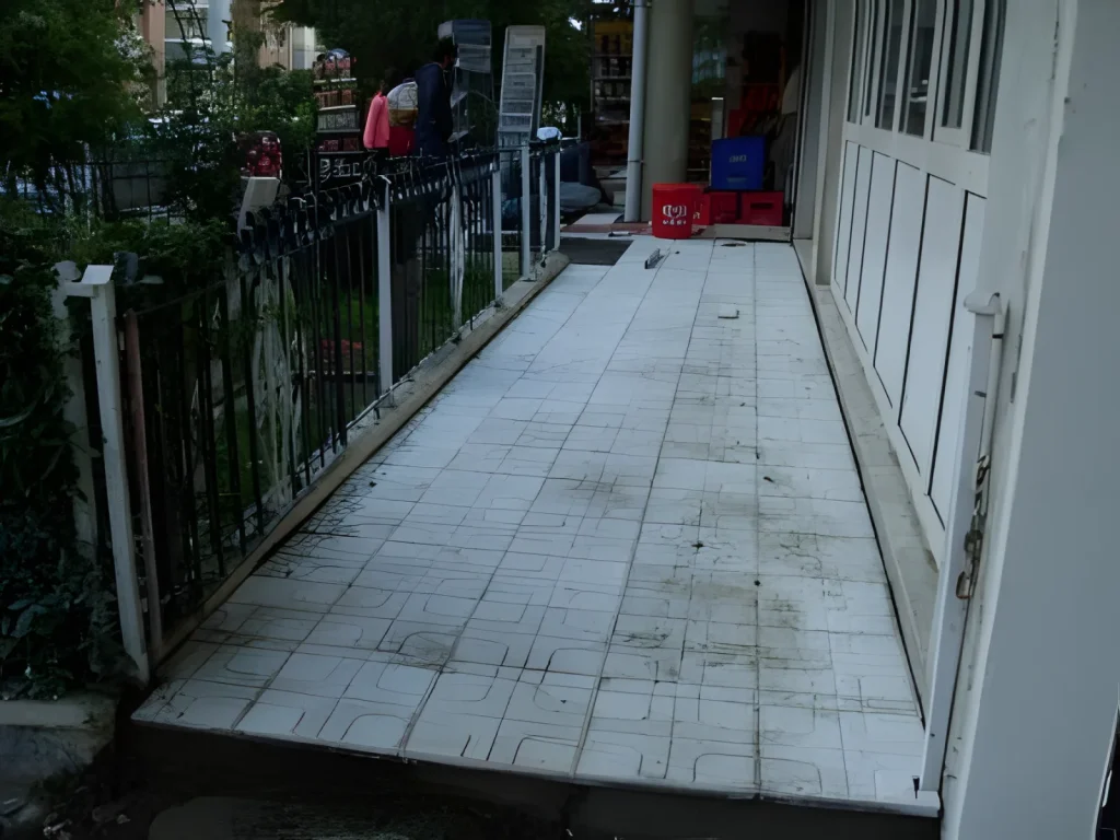 Bina çevresinde karo ve kilit taşı döşeme uygulaması (5)