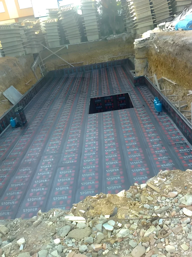 Temel ve perde duvarda membran su yalıtımı uygulaması (7)
